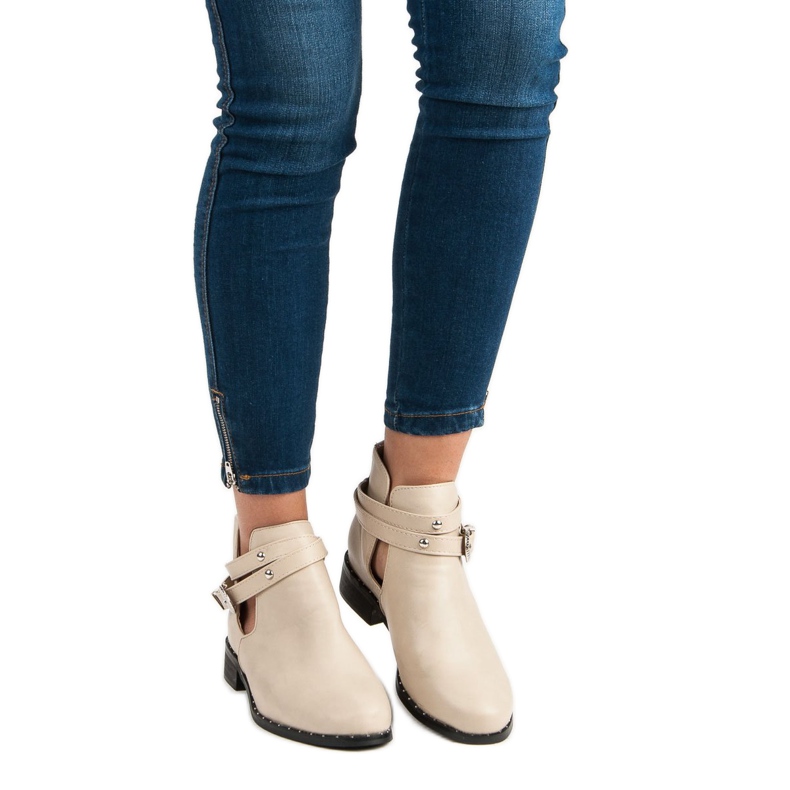 Beige modische Stiefel 1