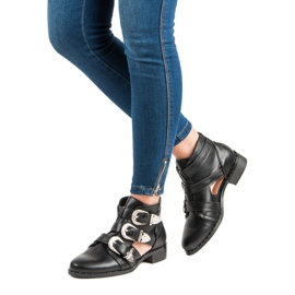 Stylische Damenstiefel schwarz 1