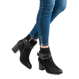 Stylische Stiefel mit hohen Absätzen schwarz 1