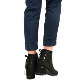 Damenstiefel mit Bindung schwarz 1