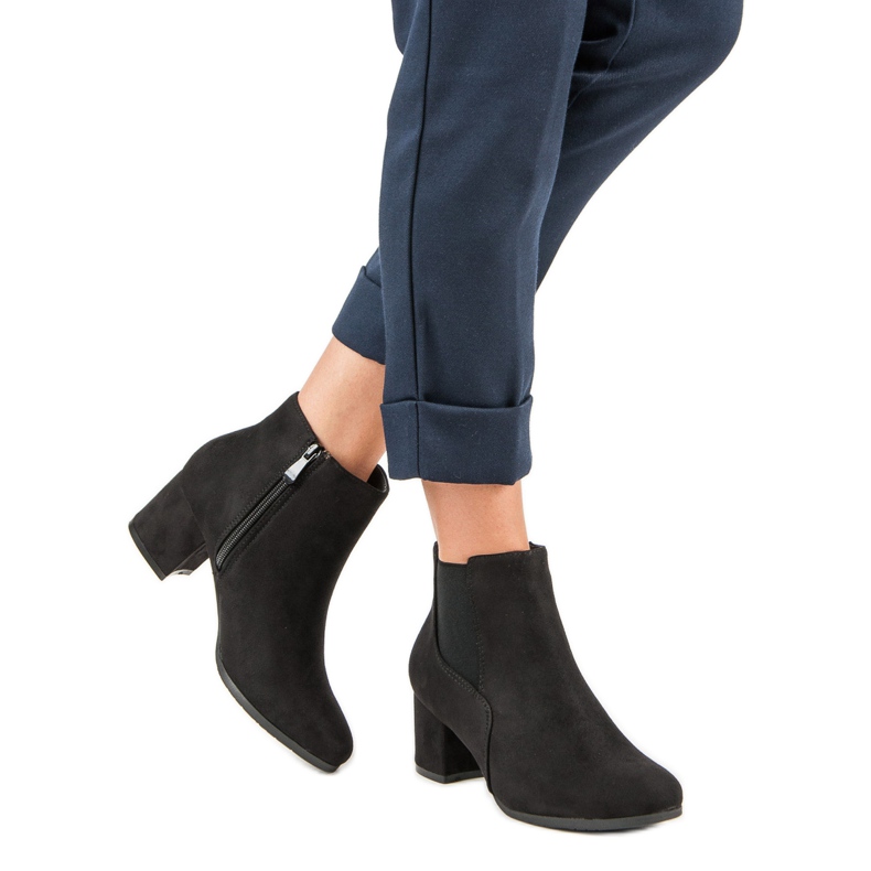 Nio Nio Chelsea-Stiefel aus Wildleder in Schwarz 1