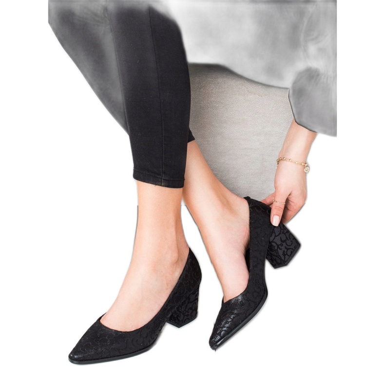 Kylie Elegante schwarze Pumps 1