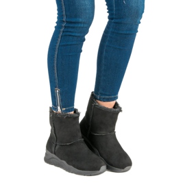 Schwarze Schneestiefel 1