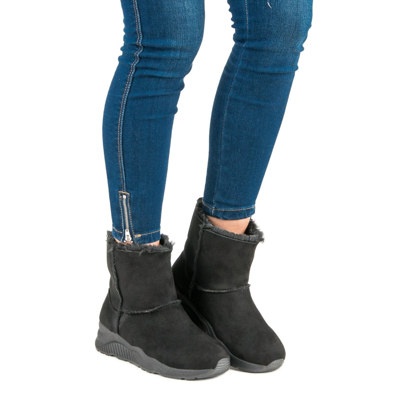 Schwarze Schneestiefel 1