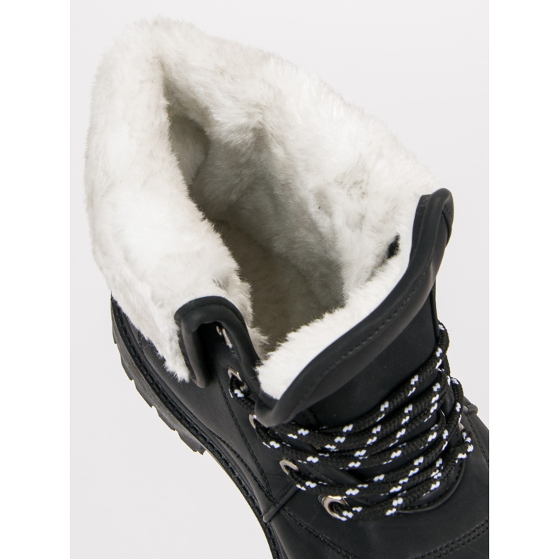 Schwarze Trapper mit Fell 1