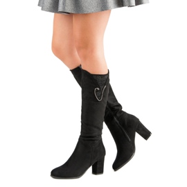 Stiefel mit hohen Absätzen aus Wildleder schwarz 2