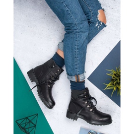 Janessa Schwarze Schnürarbeiter 1