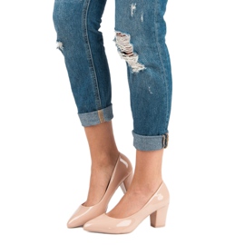 Klassische Lackpumps braun 1