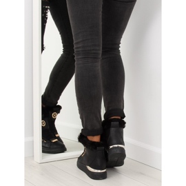 Schwarze isolierte Sneaker F506 schwarz 1