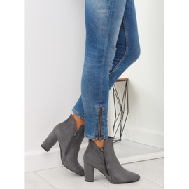 Graue Stiefel mit hohen Absätzen 6900 Grau 2