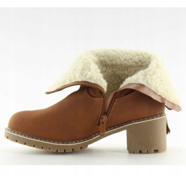 Stiefel isoliert mit Lammbraun NC726 Camel 1