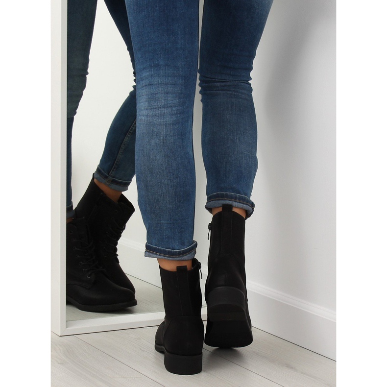 Schwarz isolierte Arbeiter W122H Schwarz 2