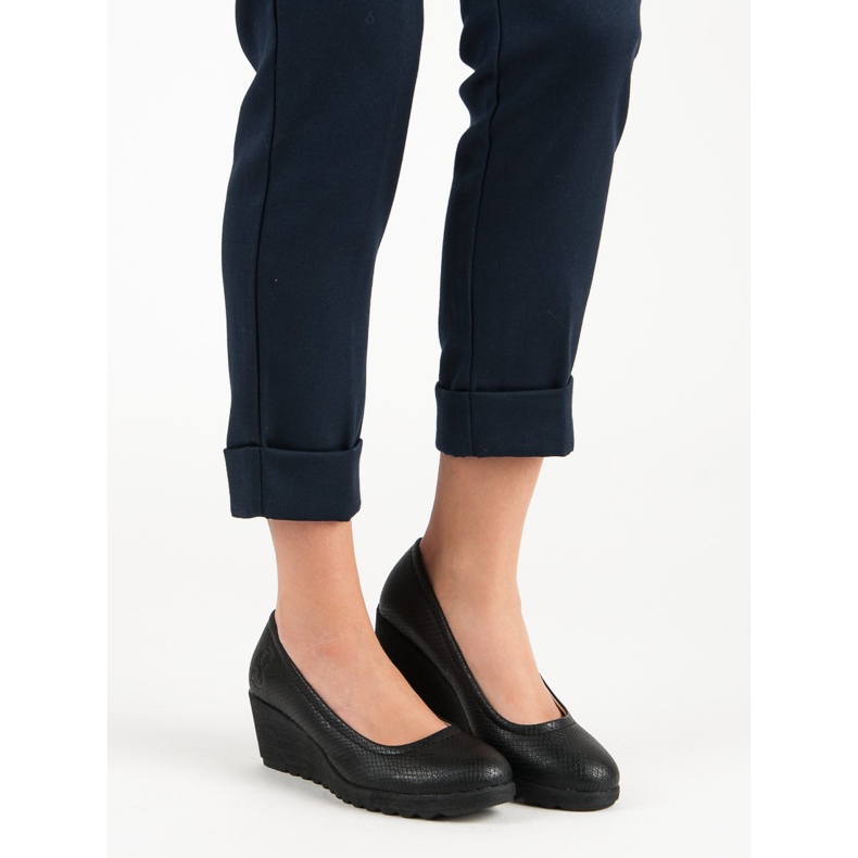 J. Star Keilpumpen schwarz 2