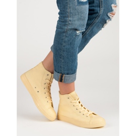 Hohe Turnschuhe gelb 1