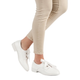 Tina&Co Gebundene Brogues weiß 1