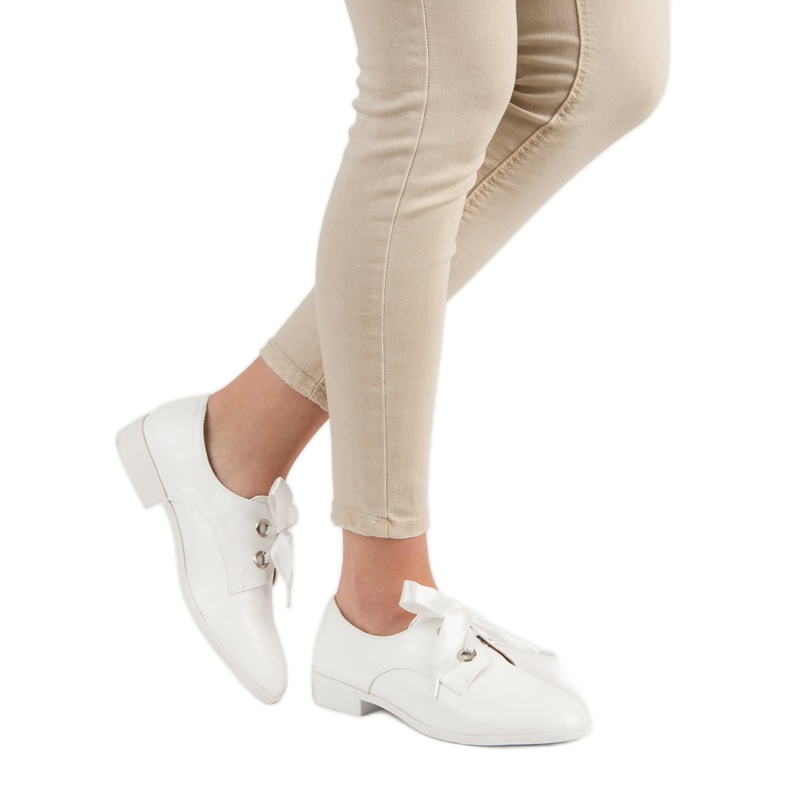 Tina&Co Gebundene Brogues weiß 1