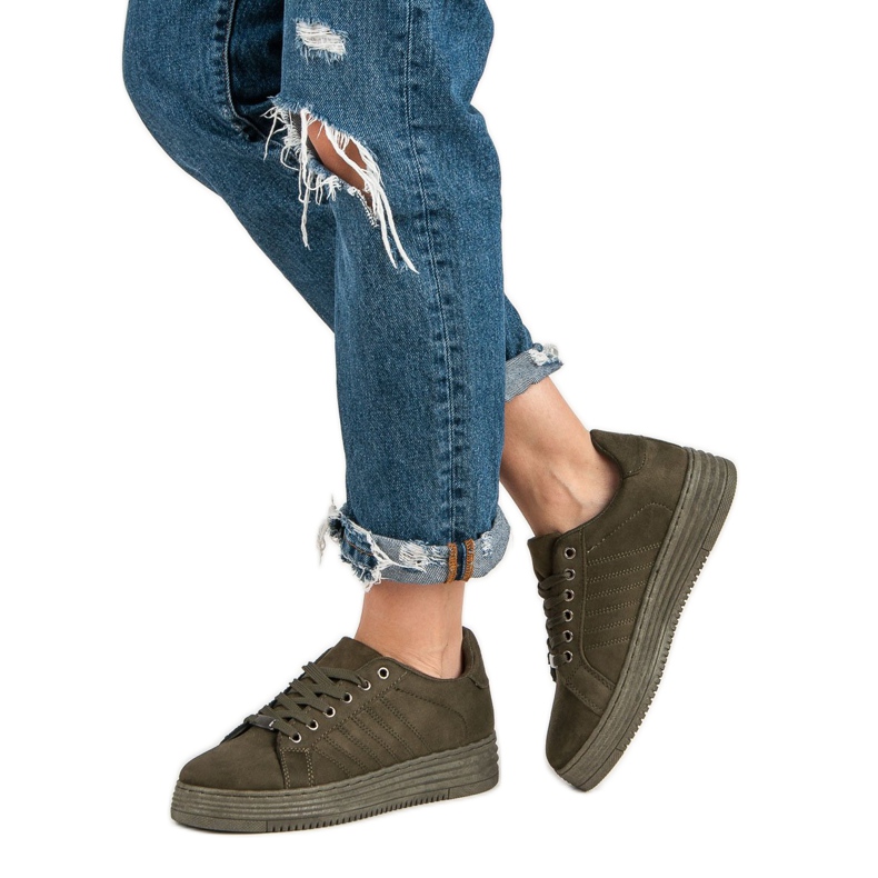 Sneakers auf der MCKEYLOR-Plattform grün 2