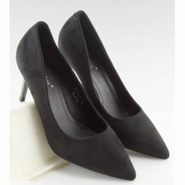 Bequeme Pumps auf einem schwarzen LE012P Black Pin 1
