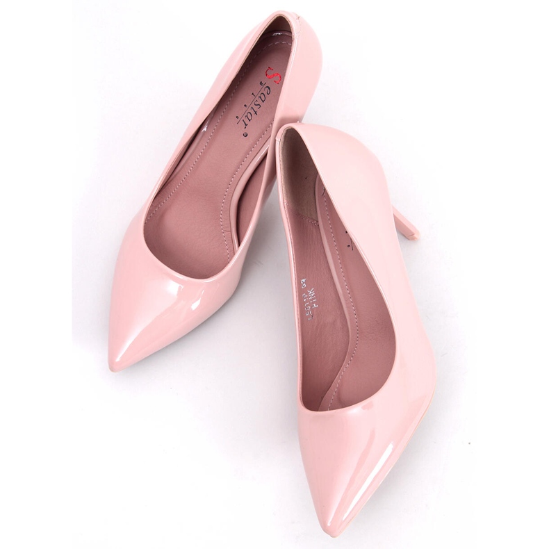 BM Pumps auf einem rosa LE011P-ST Pink 2