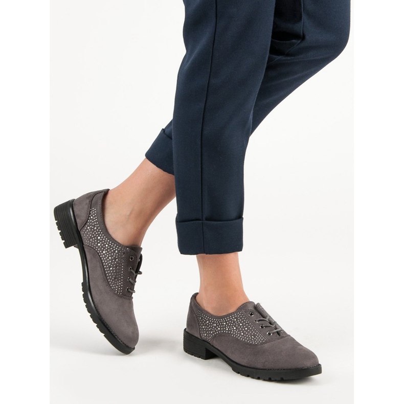 Graue Wildlederschuhe 2