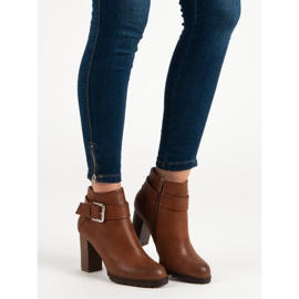 Super Mode Kamelstiefel auf der Post braun 1