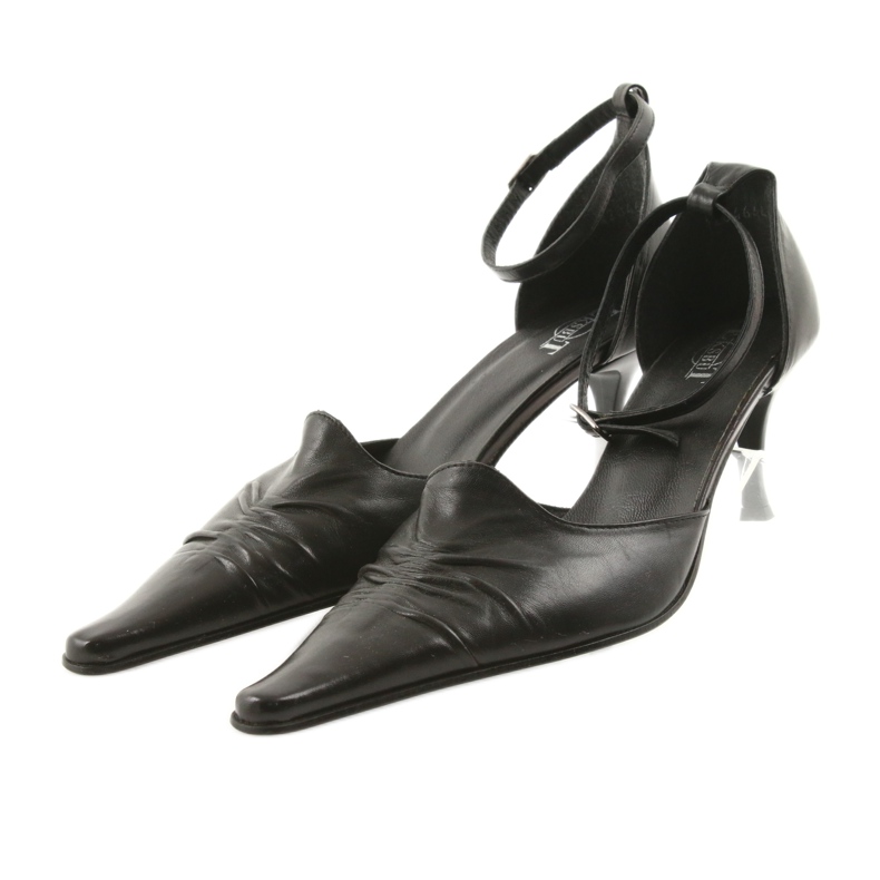 Damensandalen aus schwarzem Leder Eksbut 644 4