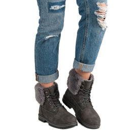 SDS Graue Trapper mit Fell 1