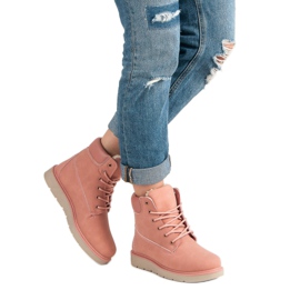 Trapper auf der Plattform rosa 2