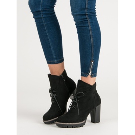 Nio Nio Modische Stiefel auf der Plattform schwarz 2