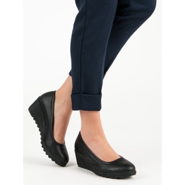 J. Star Keilpumpen schwarz 1