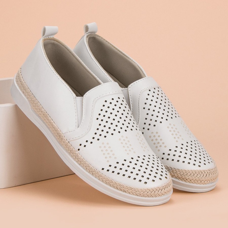 Durchbrochene Slip-On-Sneakers weiß 1