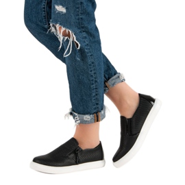 Schwarze Slip-On-Sneakers 1