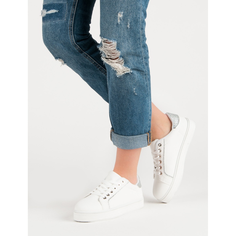 Bequeme Sportschuhe weiß grau 1