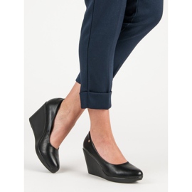 J. Star Schwarze Keilpumps 2