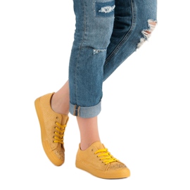 Sport Gelbe Sneakers mit Kristallen 2