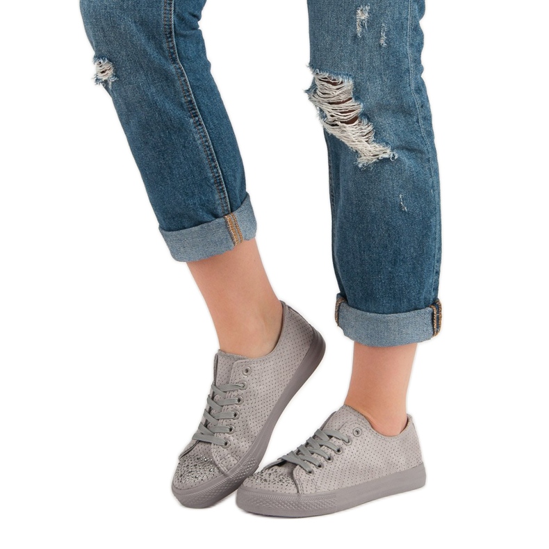 Sport Graue Sneakers mit Kristallen 1