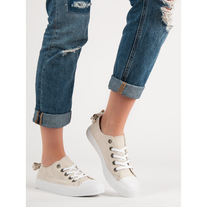 Beige niedrige Sneakers 1