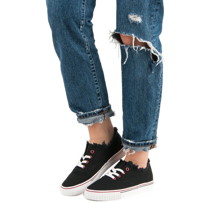 Schwarze Textil-Sneakers 1