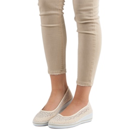 Durchbrochene Keilschuhe braun 1