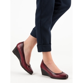 Klassische Pumps auf dem VINCEZA Wedge rot 2