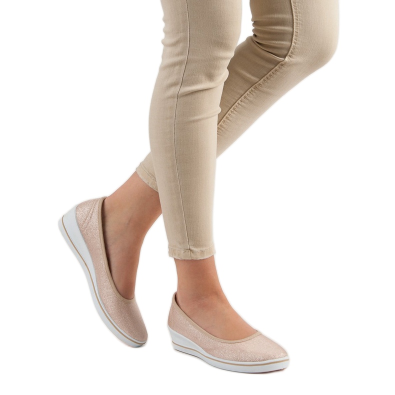 Comer Beige Ballerinas mit Keilabsatz 2