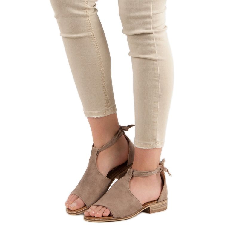 VINCEZA beige Sandalen 2
