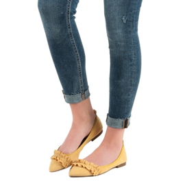 Corina Ballerinas aus Wildleder mit Rüschen gelb 1