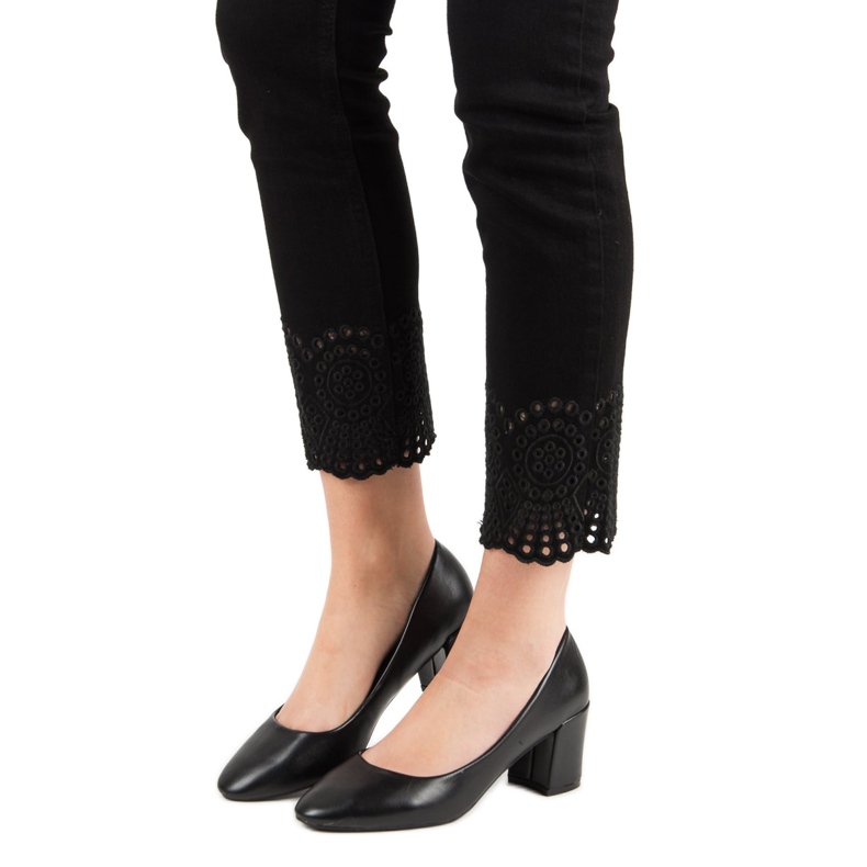 Ideal Shoes Klassische schwarze Pumps 1