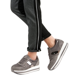 Bestelle Modische graue Turnschuhe 2