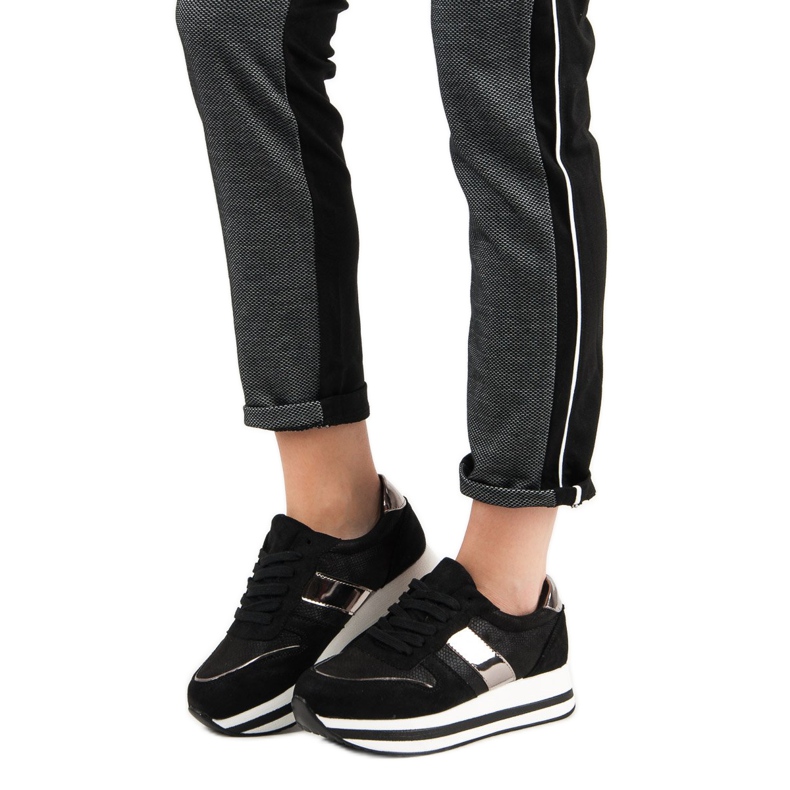 Bestelle Modische schwarze Turnschuhe 2