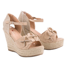 Top Shoes Beige Sandalen mit Blumen 1