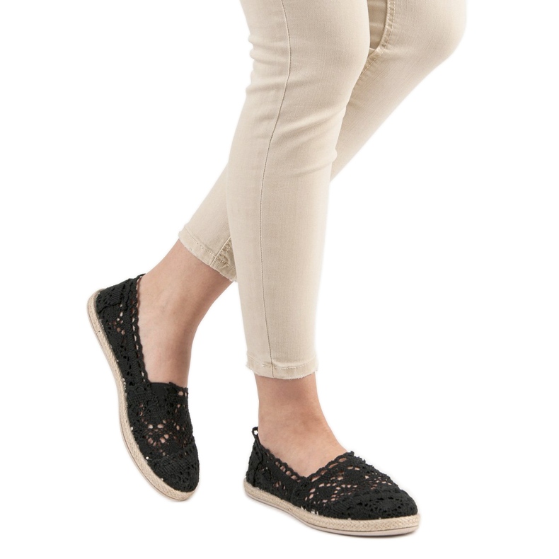 Sweet Shoes Schwarze Espadrilles aus Spitze 1