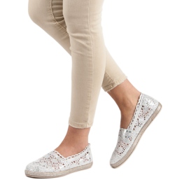 Sweet Shoes Silberne Espadrilles mit Spitze grau 2