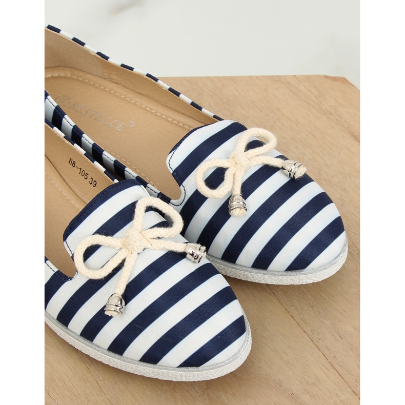 Slip-On in Weiß und Marineblau gestreift H8-105 DK.BLUE navy blau 1